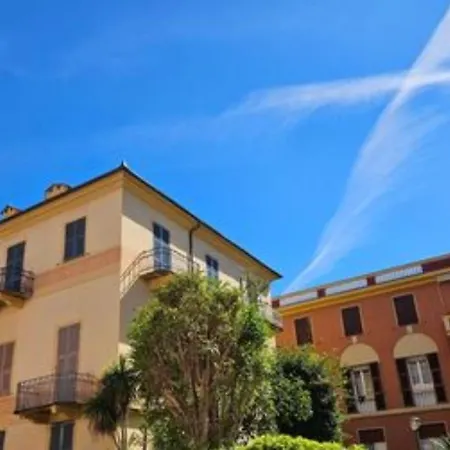 Il Mare A Dieci Passi Daire *